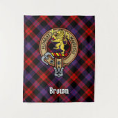Clan Brown Wappen über Tartan Wandteppich (Vorderseite)