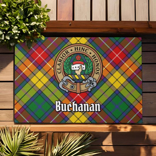 Clan Buchanan Wappen über Tartan Fußmatte