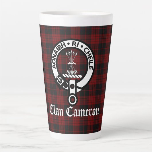 Clan Cameron Wappen Abzeichen & Tartan Milchtasse (Vorderseite)