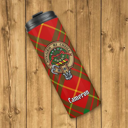 Clan Cameron Wappen über Tartan Thermosbecher