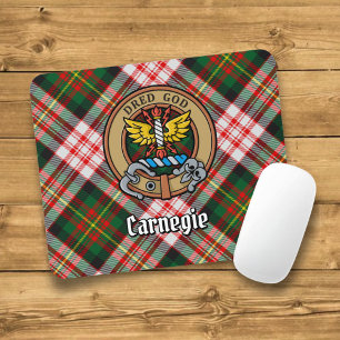 Clan Carnegie Wappen über Dress Tartan Mousepad