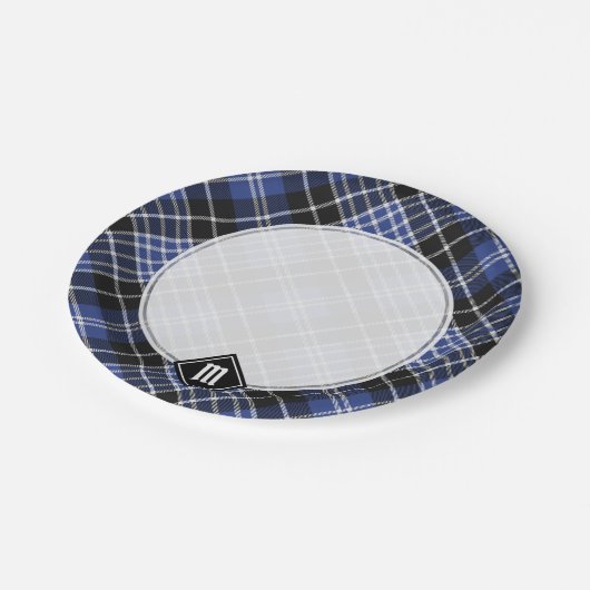 Clan Clark Tartan Pappteller (Schrägansicht)