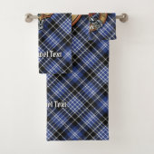 Clan Clark Wappen über Tartan Badhandtuch Set (Insitu)