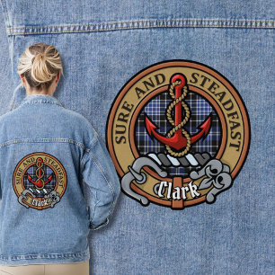 Clan Clark Wappen über Tartan Jeansjacke