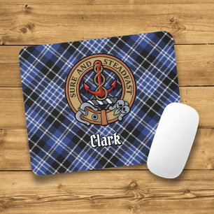Clan Clark Wappen über Tartan Mousepad