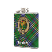 Clan Cockburn Wappen über Tartan Flachmann (Links)