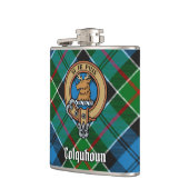 Clan Colquhoun Wappen über Tartan Flachmann (Links)