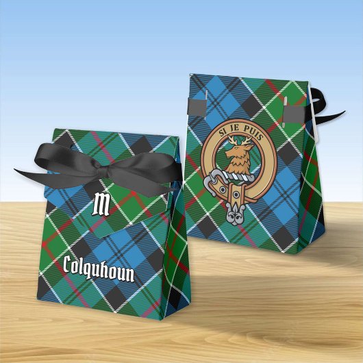 Clan Colquhoun Wappen über Tartan Geschenkschachtel