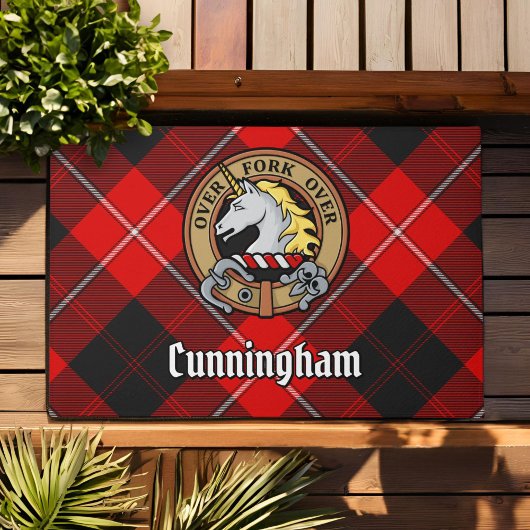 Clan Cunningham Wappen über Tartan Fußmatte