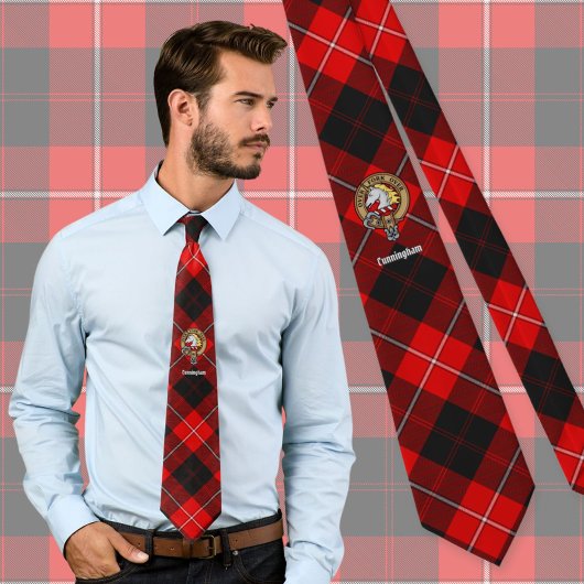 Clan Cunningham Wappen über Tartan Krawatte