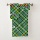 Clan Currie Lion Wappen über Tartan Badhandtuch Set (Insitu)