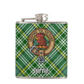 Clan Currie Rooster Wappen über Tartan Flachmann (Vorderseite)