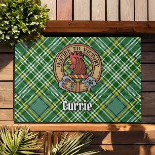Clan Currie Rooster Wappen über Tartan Fußmatte