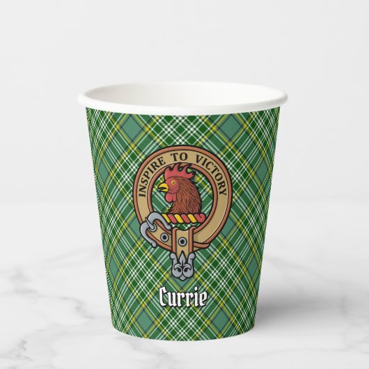 Clan Currie Rooster Wappen über Tartan Pappbecher (Vorderseite)