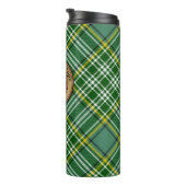 Clan Currie Rooster Wappen über Tartan Thermosbecher (Nach rechts gedreht)