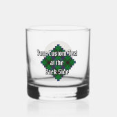 Clan Davidson Wappen über Tartan Whiskyglas (Rückseite)