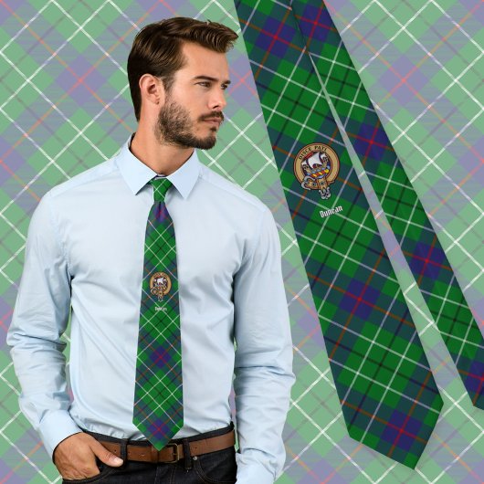 Clan Duncan-Wappen über Tartan Krawatte