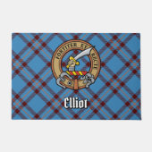 Clan Elliot Wappen über antikes Tartan Fußmatte (Vorderseite)