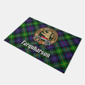 Clan Farquharson Wappen über Tartan Fußmatte (Schrägansicht)