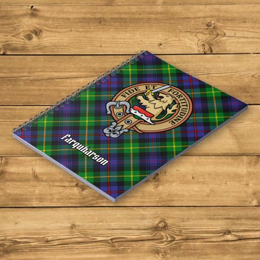 Clan Farquharson Wappen über Tartan Notizblock