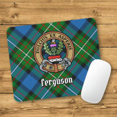 Clan Ferguson Wappen über Tartan Mousepad