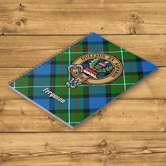 Clan Ferguson Wappen über Tartan Notizblock