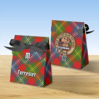 Clan Forrester Wappen über Tartan