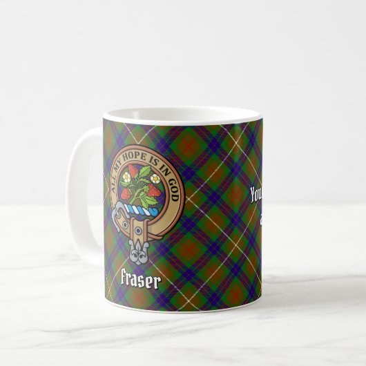 Clan Fraser Wappen über Jagd auf Tartan Kaffeetasse (Vorderseite Links)