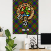 Clan Fraser Wappen über Jagd auf Tartan Poster (Heimbüro)