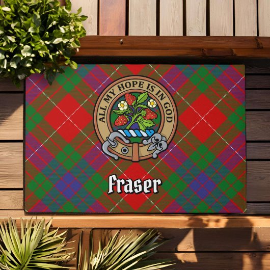 Clan Fraser Wappen über Tartan Fußmatte