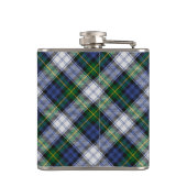 Clan Gordon Wappen über Dress Tartan Flachmann (Rückseite)