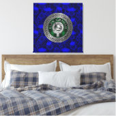Clan Graham Wappen & Tartan Knot on Thistle Leinwanddruck (Insitu (Schlafzimmer))