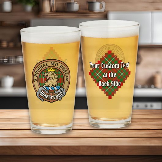 Clan Gregor Wappen über Tartan Glas