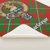 Clan Gregor Wappen über Tartan Sherpadecke (3/4)
