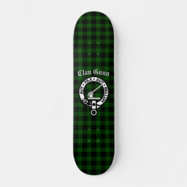 Clan Gunn Wappen Abzeichen und Tartan Skateboard