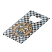 Clan Haig-Wappen über Check-Tartan Geldbeutel Flaschenöffner (Vorderseite Schrägansicht)