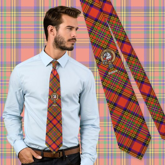 Clan Hepburn Wappen über Tartan Krawatte