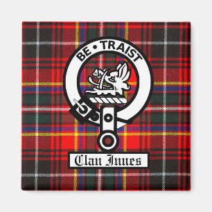 Clan Innes Wappen Abzeichen und Tartan Magnet