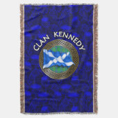 Clan Kennedy Tartan Knot & Flag Decke (Vorderseite Vertikal)