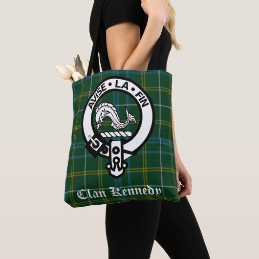 Clan Kennedy Wappen Abzeichen und Tartan Tasche (Von Nahem)