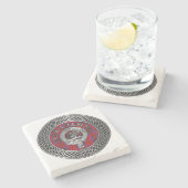 Clan Leslie Wappen & Tartan Knot Steinuntersetzer (Seitenansicht)
