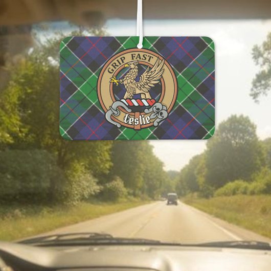 Clan Leslie Wappen über Jagd Tartan Autolufterfrischer