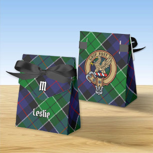 Clan Leslie Wappen über Jagd Tartan Geschenkschachtel