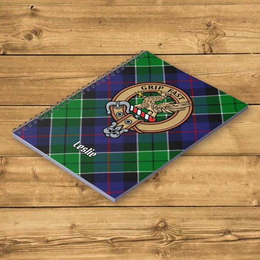 Clan Leslie Wappen über Jagd Tartan Notizblock