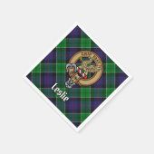 Clan Leslie Wappen über Jagd Tartan Serviette (Ecke)