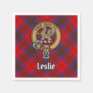 Clan Leslie Wappen über Red Tartan Serviette