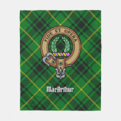 Clan MacArthur Wappen über Tartan Fleecedecke (Vorderseite)