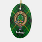 Clan MacArthur Wappen über Tartan Keramik Ornament (Links)