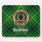 Clan MacArthur Wappen über Tartan Mousepad (Vorne)