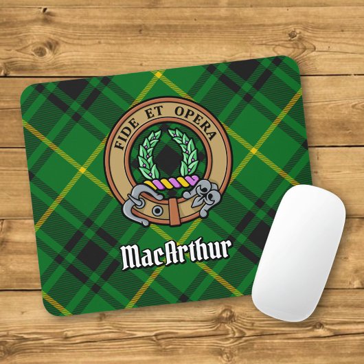 Clan MacArthur Wappen über Tartan Mousepad